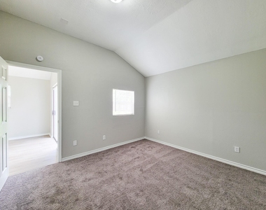 15814 Murrelet Court - Photo Thumbnail 30