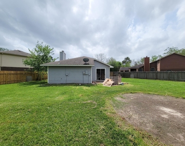 15814 Murrelet Court - Photo Thumbnail 36