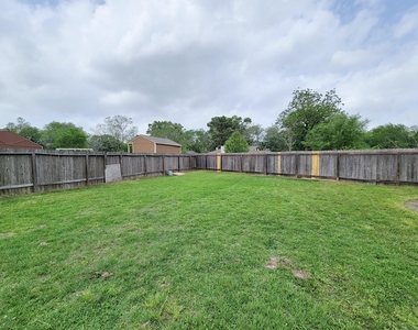 15814 Murrelet Court - Photo Thumbnail 35