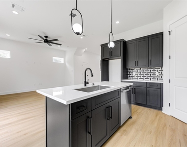 9007 Noel Street - Photo Thumbnail 6