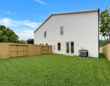 9007 Noel Street - Photo Thumbnail 32