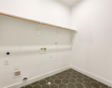 9007 Noel Street - Photo Thumbnail 16