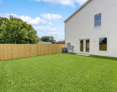 9007 Noel Street - Photo Thumbnail 26