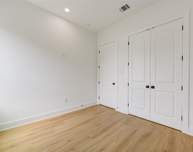 9007 Noel Street - Photo Thumbnail 19