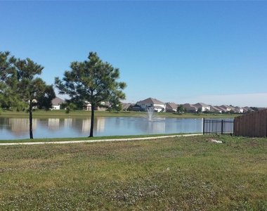 2310 Garden Square Path - Photo Thumbnail 19