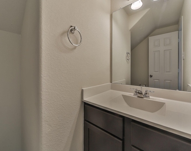 2310 Garden Square Path - Photo Thumbnail 12