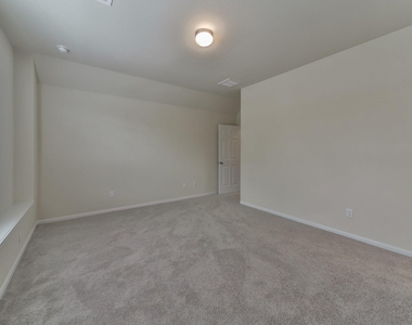 2310 Garden Square Path - Photo Thumbnail 10