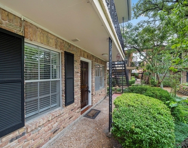 3224 Timmons Lane - Photo Thumbnail 16