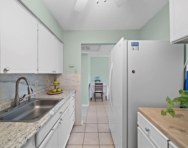 3224 Timmons Lane - Photo Thumbnail 4