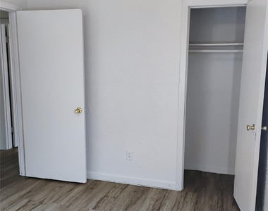4203 Dawson - Photo Thumbnail 11