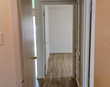 4203 Dawson - Photo Thumbnail 9
