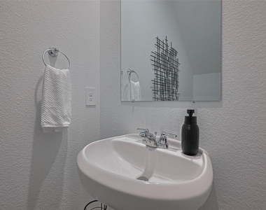10405 Hadley Park Trail - Photo Thumbnail 23