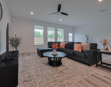 10405 Hadley Park Trail - Photo Thumbnail 1