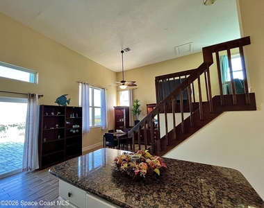 799 Shell Street - Photo Thumbnail 11