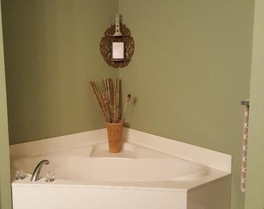 8891 Lake Drive - Photo Thumbnail 16