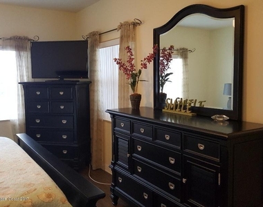 8891 Lake Drive - Photo Thumbnail 13