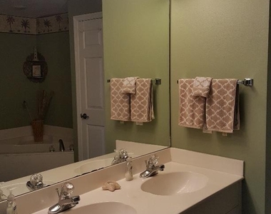 8891 Lake Drive - Photo Thumbnail 15
