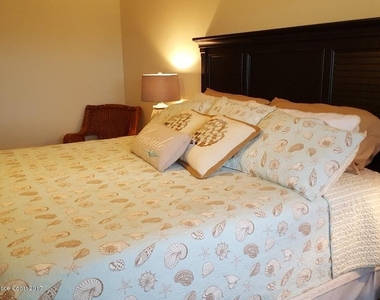 8891 Lake Drive - Photo Thumbnail 14