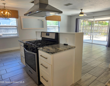 315 Oahu Drive - Photo Thumbnail 3