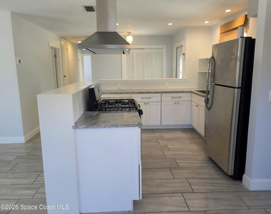 315 Oahu Drive - Photo Thumbnail 2