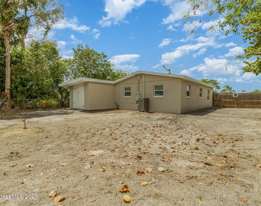 2567 Pepper Avenue - Photo Thumbnail 12