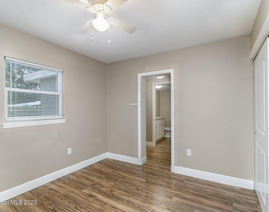 2567 Pepper Avenue - Photo Thumbnail 5
