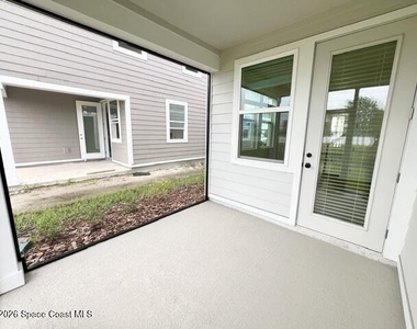 1389 Bluewater Lane - Photo Thumbnail 34