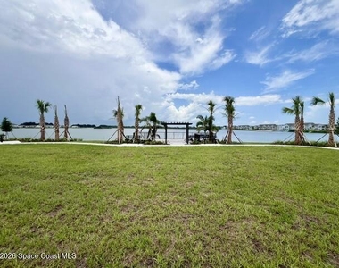 1389 Bluewater Lane - Photo Thumbnail 40