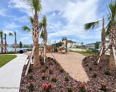 1389 Bluewater Lane - Photo Thumbnail 36