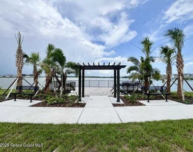 1389 Bluewater Lane - Photo Thumbnail 38
