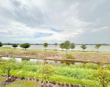 1389 Bluewater Lane - Photo Thumbnail 35