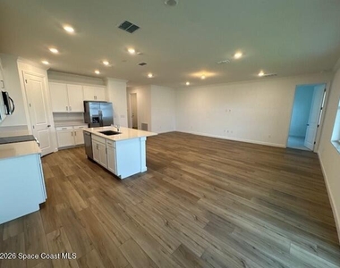 2195 Majorelle Drive Nw - Photo Thumbnail 6