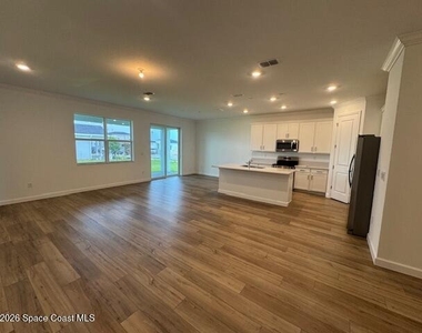 2195 Majorelle Drive Nw - Photo Thumbnail 2