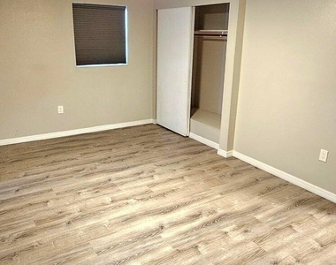 1380 Floral Lane - Photo Thumbnail 26
