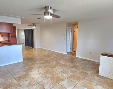 1380 Floral Lane - Photo Thumbnail 8