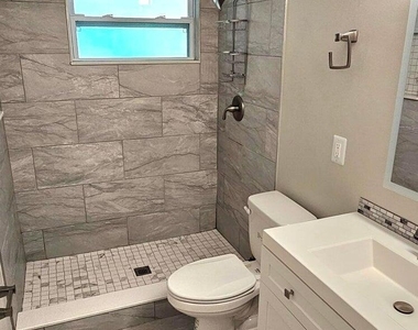 1380 Floral Lane - Photo Thumbnail 23