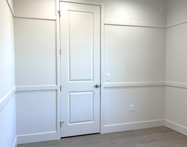 2781 Edington Drive - Photo Thumbnail 6