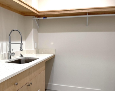 2781 Edington Drive - Photo Thumbnail 16