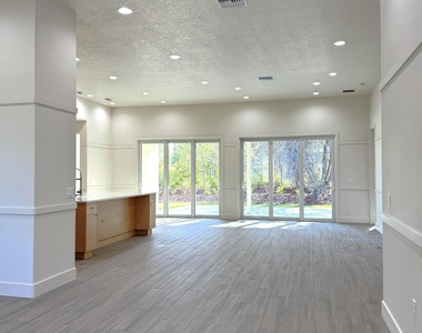 2781 Edington Drive - Photo Thumbnail 2