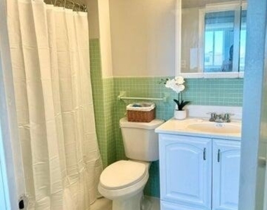 2020 N Atlantic Avenue - Photo Thumbnail 7