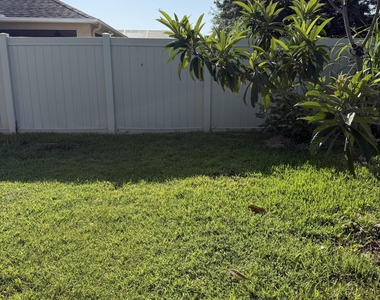 1178 White Oak Circle - Photo Thumbnail 19