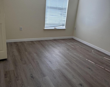 1178 White Oak Circle - Photo Thumbnail 14