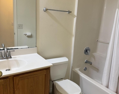 1178 White Oak Circle - Photo Thumbnail 13