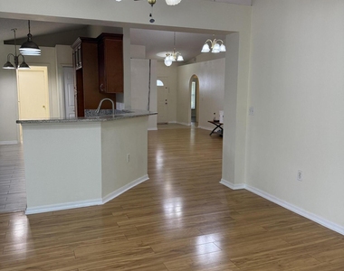 1178 White Oak Circle - Photo Thumbnail 6