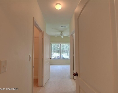 6440 Borasco Drive - Photo Thumbnail 4