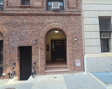 East 63 Street - Photo Thumbnail 17