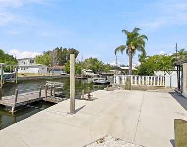 7037 Mccray Drive - Photo Thumbnail 18