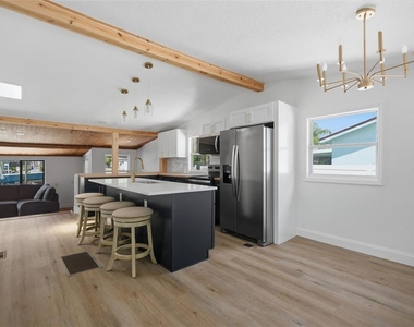 7037 Mccray Drive - Photo Thumbnail 2