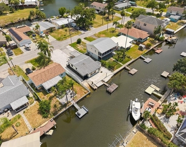 7037 Mccray Drive - Photo Thumbnail 24