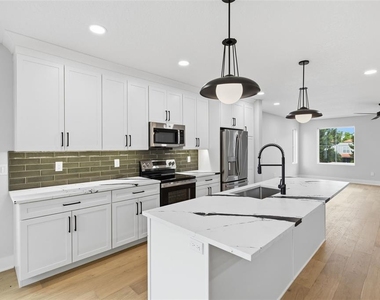 4208 W Carmen Street - Photo Thumbnail 9